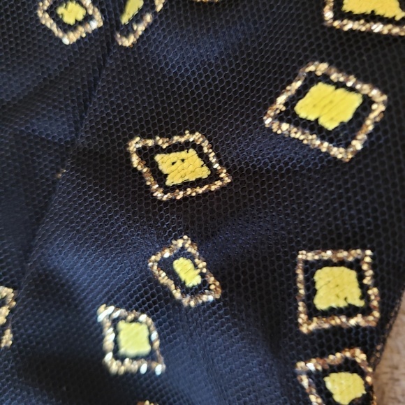 Size Small Black Sparkly Tube Top - Picture 8 of 8